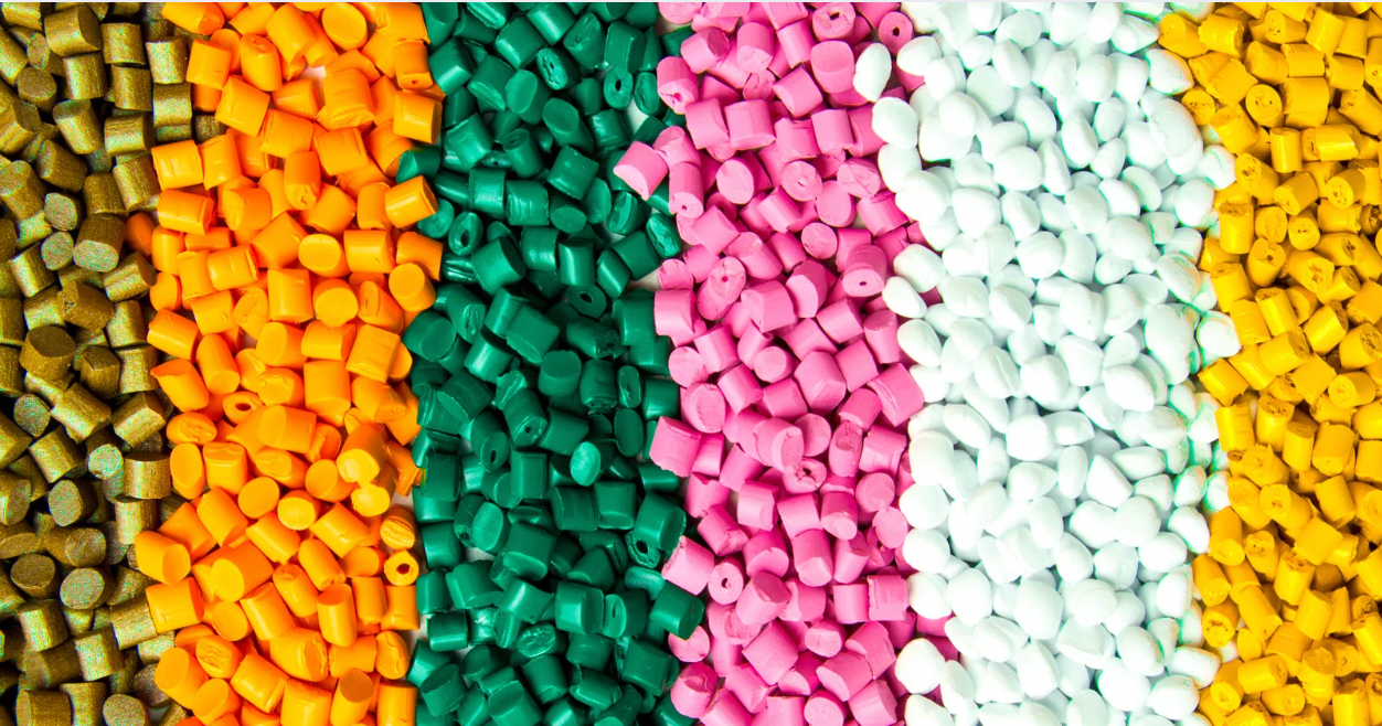 The Most Common Methods For Coloring Plastics : Bennett Plastics