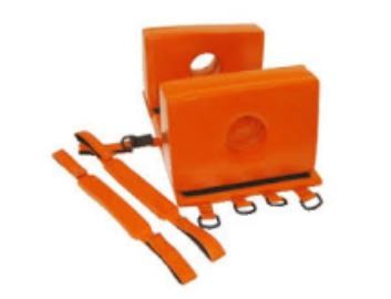 Una caja naranja con dos correas unidas a ella