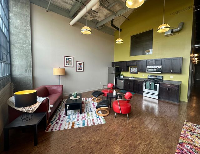1, 2, 3, & 4 Bedroom Suites In Cleveland