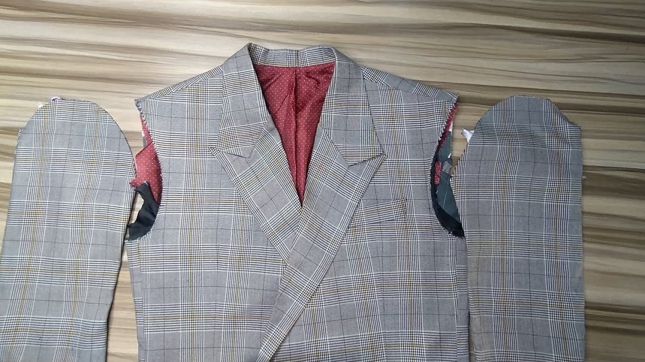 For a fun and unique bridal experience, choose one of these options to elevate your bridal appointment. Celebrate with champagne. 