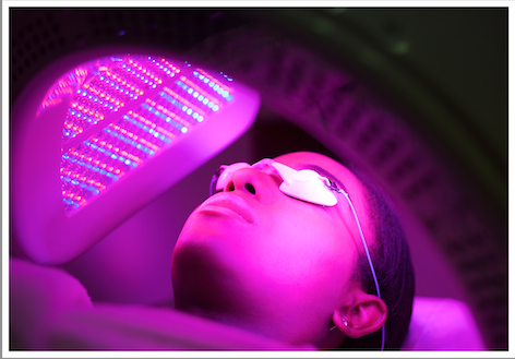 woman getting her facial led Phototherapy