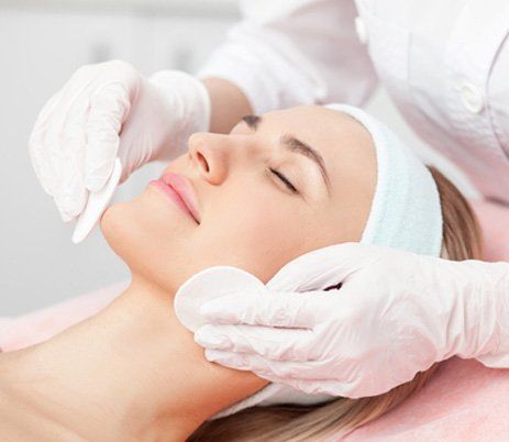 CHEMICAL SKIN PEELS