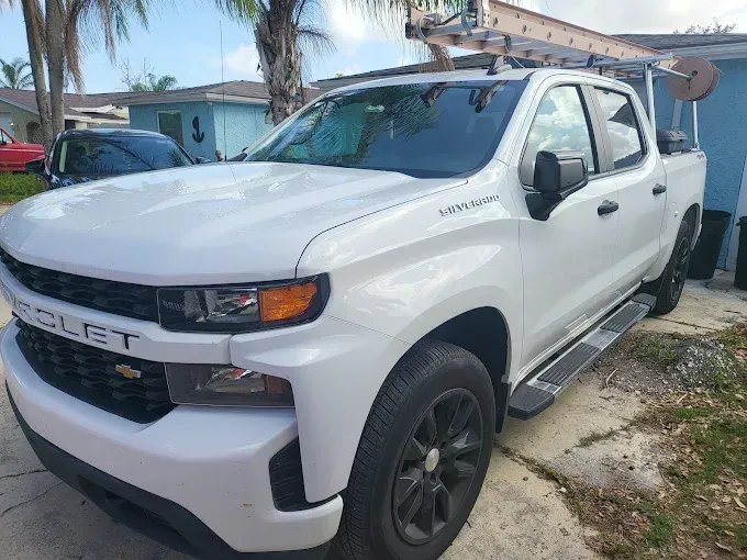 Chevy Silverado windshield replacement in Tarpon Springs, FL Chevy Silverado windshield replacement in Tarpon Springs, FL