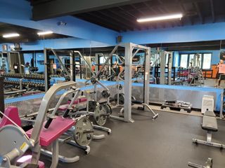 Lifting Weights - Fitness Center in Grain Valley, MO