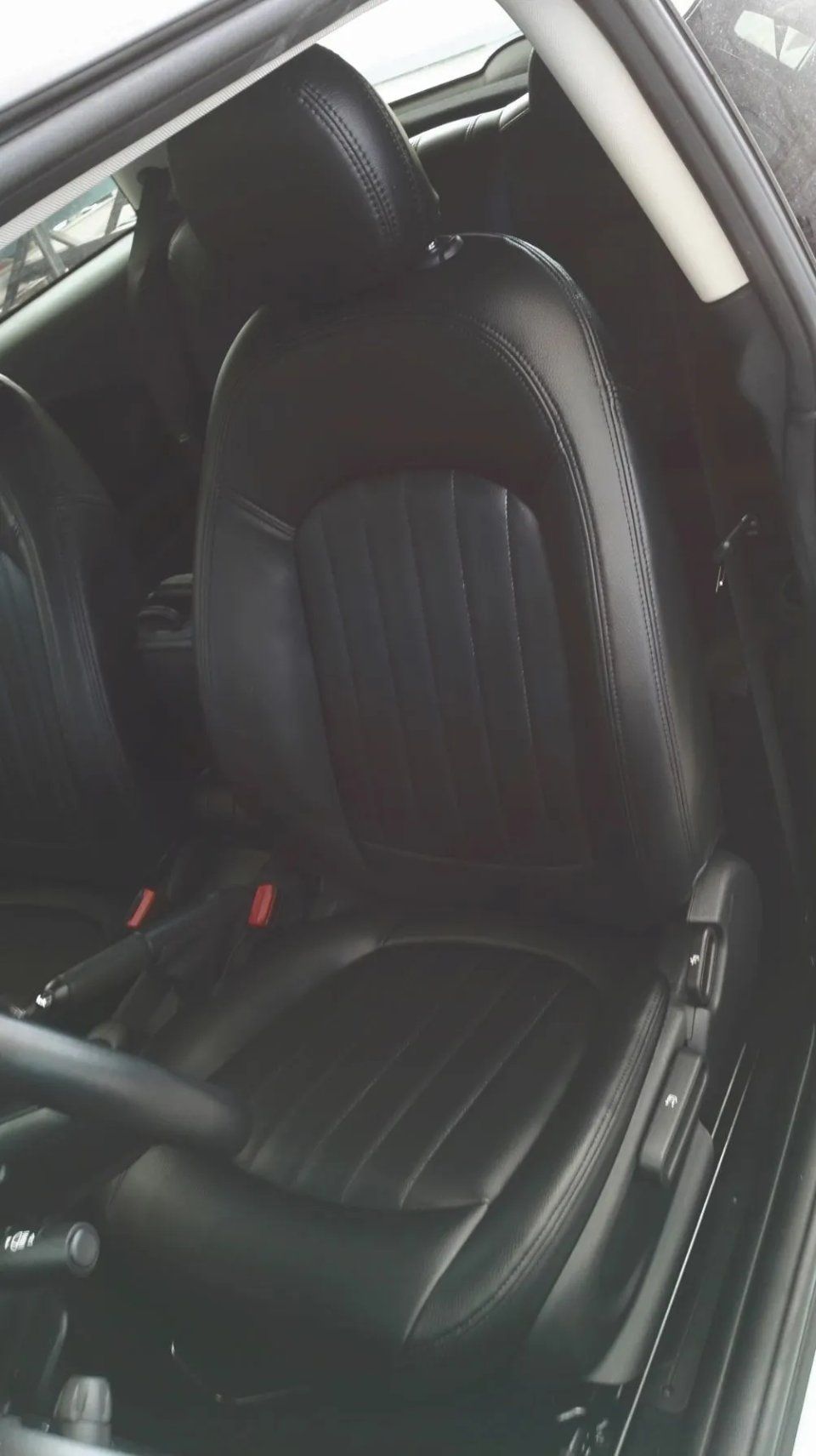 Tappezzeria nera per auto