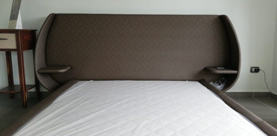 Tappezzeria per letto