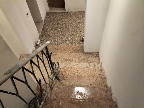 levigatura scale in granito