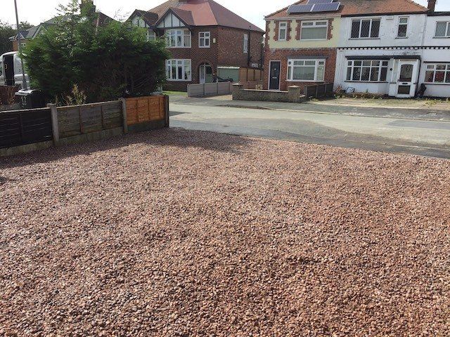 New gravel driveway by Cheshire paving Company.