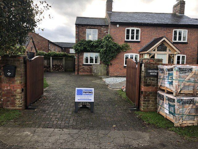 Tudor Cobbled Driveway