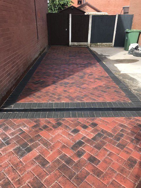 Quality block paved driveways by Cheshire Paving Company