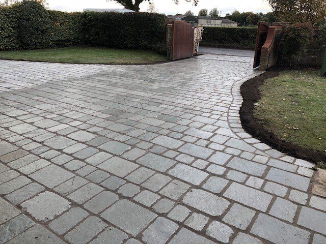 Quality stone driveways by Cheshire Paving Company