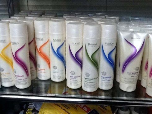 Prodotti di bellezza Kadus in esposizione