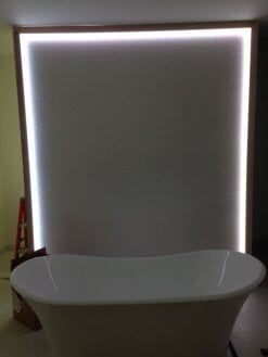 Tub with white LED lighting