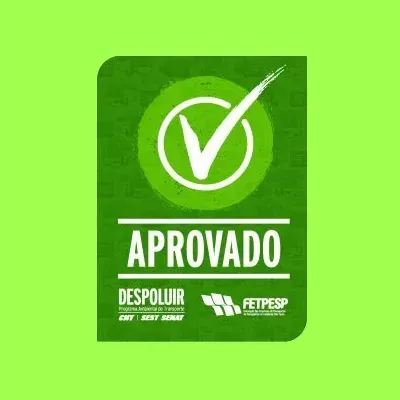 Uma placa verde com um visto e a palavra aprovado nela.