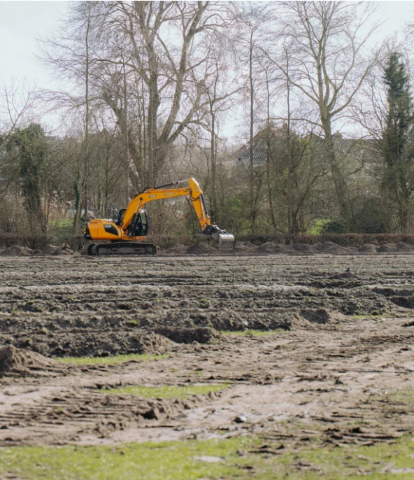 Start aanleg nieuwe trainingsvelden voor Oranjeteams