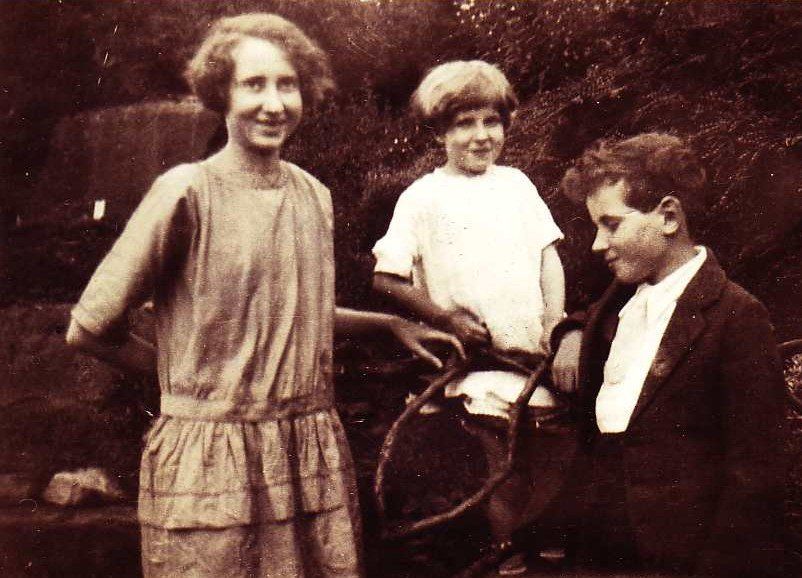Eva , Joan and Dan Billany as children