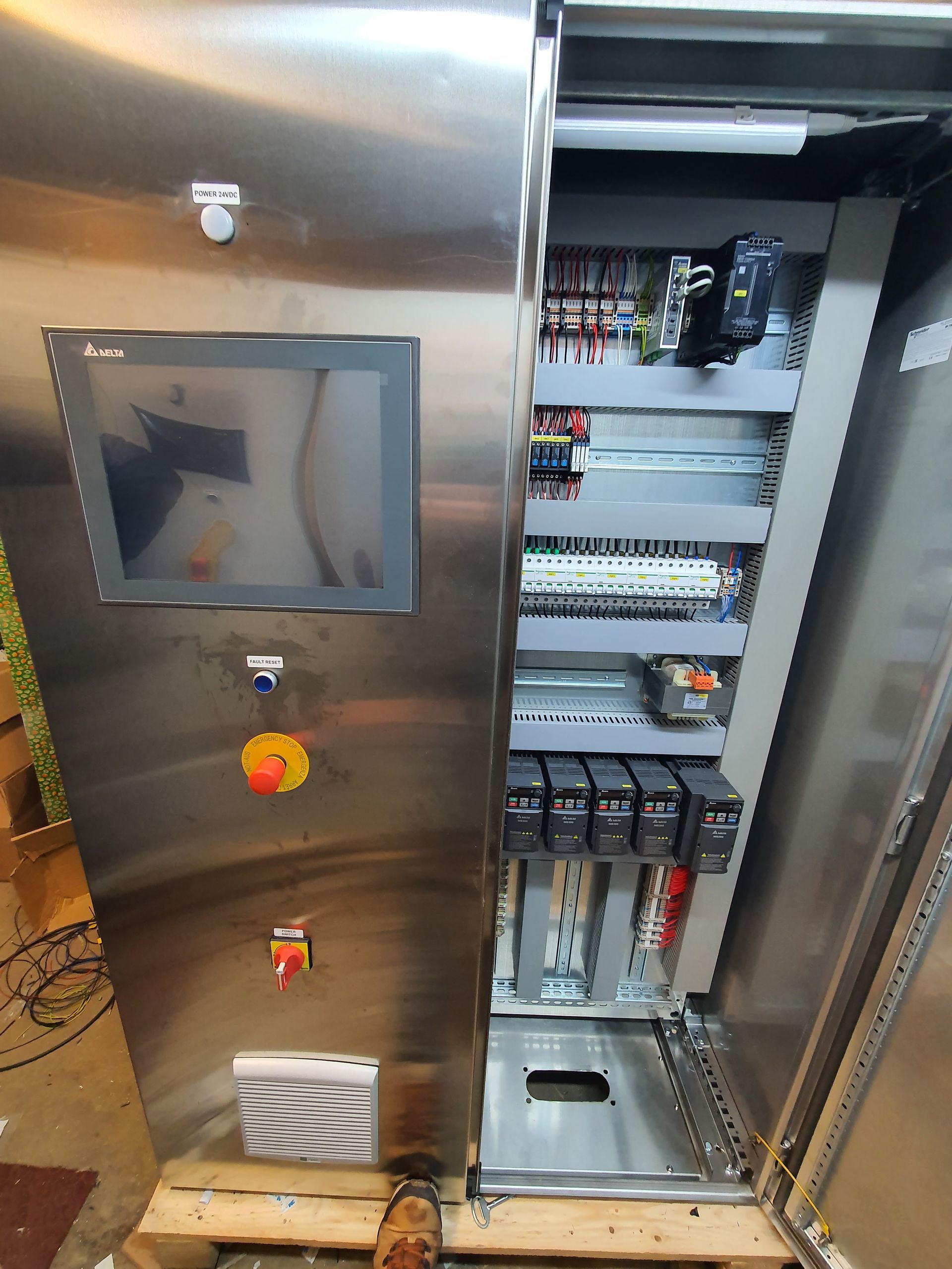 Pramonės ir inžinerinės įrangos automatizavimas