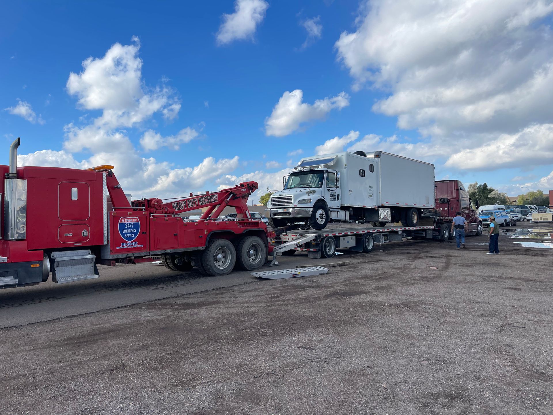 Heavy duty towing in Phoenix, AZ
