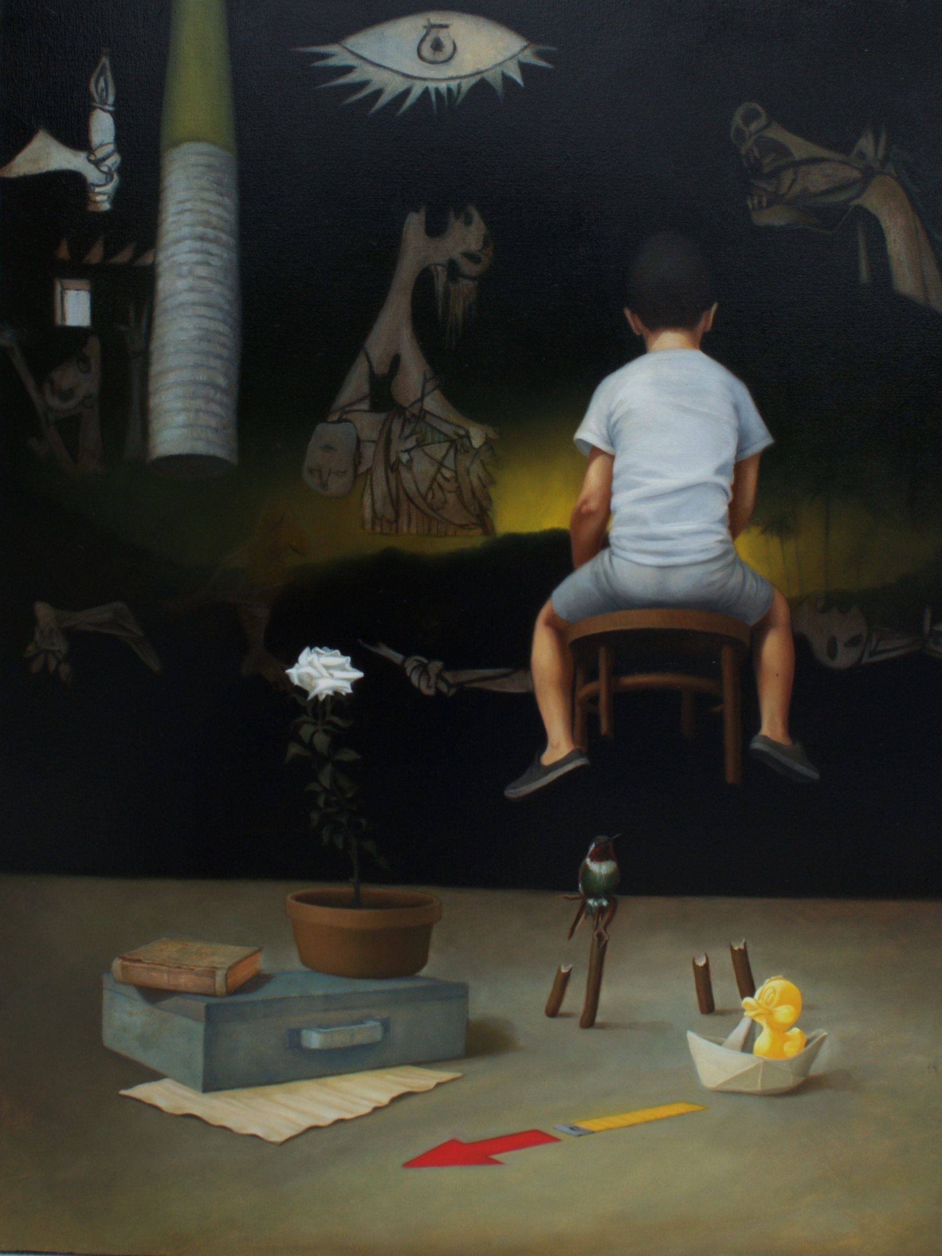 Fusionando partes de la canción de Willy Chirino “Ya viene Llegando”, y la pintura Guernica de Pablo Picasso y muchos otros símbolos esta pintura es una representación vivida del inmigrante. Un niño solo mirando hacia el horizonte, donde se puede ver un amanecer. Elevándose sentado en una silla que tiene las patas partidas, representando la división entre el pasado y el futuro en medio de un paisaje lleno de símbolos. El juguete y el barquito de papel representando su infancia, su inocencia y su viaje. Una cinta métrica y una flecha representando la distancia que lo separa del pasado y su dirección hacia el futuro con la esperanza de que sea mejor.
Una obra de arte que evoca tristeza, esperanza y determinación que nos invita a reflexionara. De donde haz venido tu? Eres solo tu o eres una parte de la historia de tu familia?.