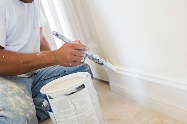 painting baseboard trim