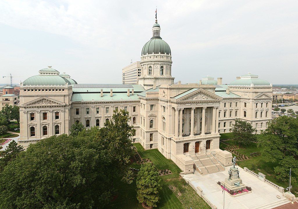 Indiana State Capitol Building in Indianapolis (Photo: Daniel Schwen)