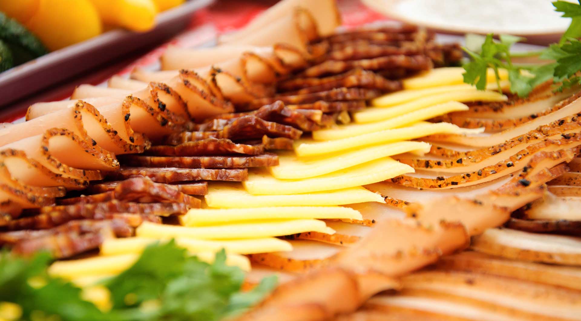 Cold-meats-with-cheese