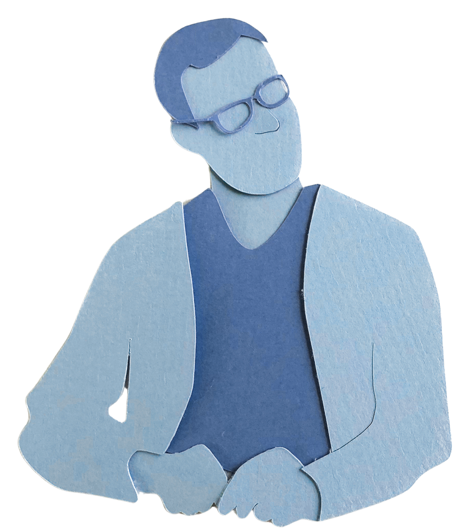 Man met bril, lichtblauwe jas en vest, kijkt omhoog in een blauw getinte papieren knipselstijl.