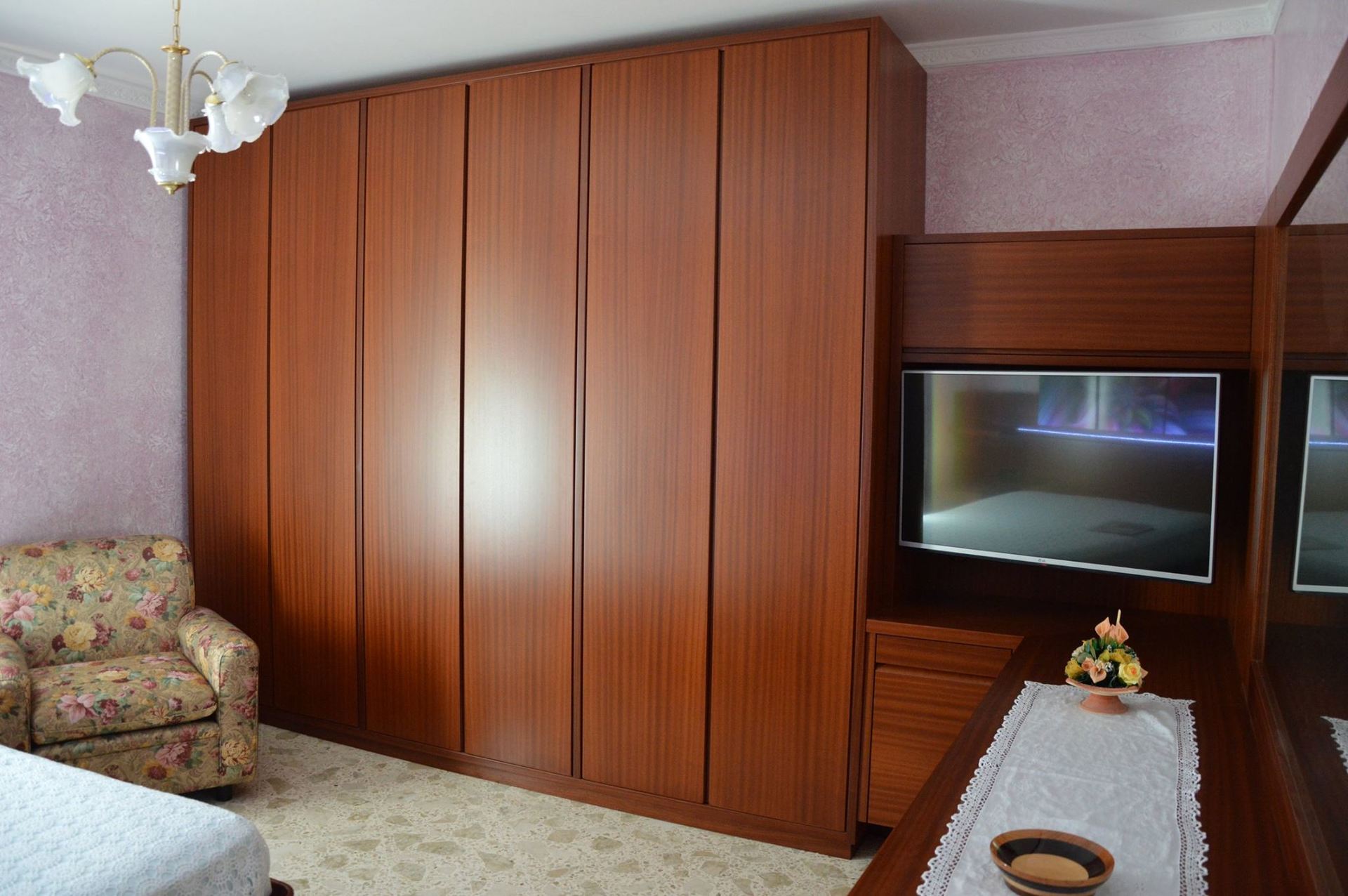 Cucina in legno massello