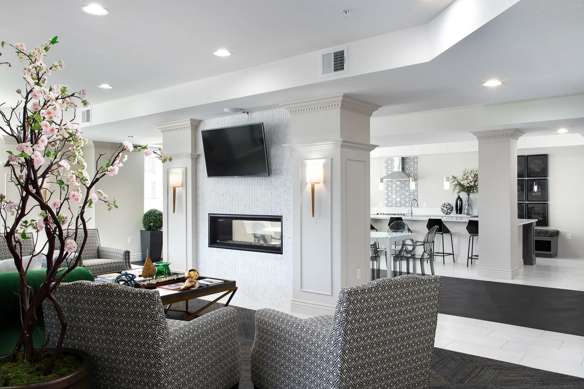 Skyhouse Clubhouse