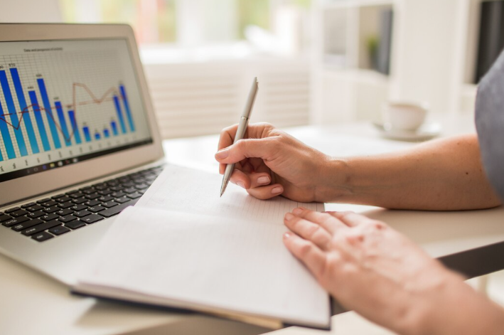 Como a Reforma Tributária muda o cálculo dos impostos para clínicas e consultórios em SP