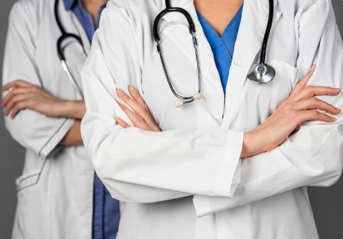 Como médicos em Santos podem reduzir impostos antes da mudança para CBS e IBS