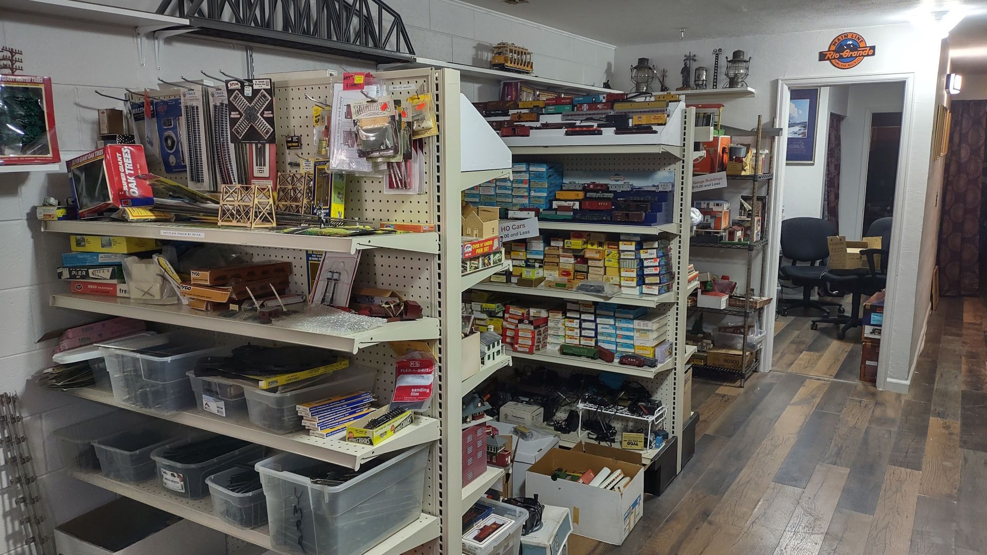 A store filled with shelves filled with lots of items.