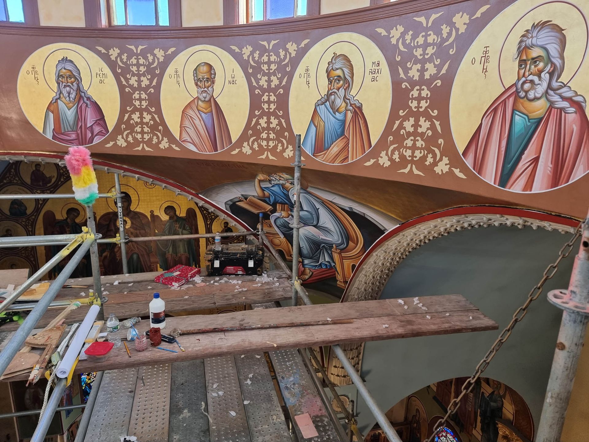 Dome barrell iconography installation and gold-leaf ornamentation for Eastern Catholic, Coptic, Syriac and Slavic churches.