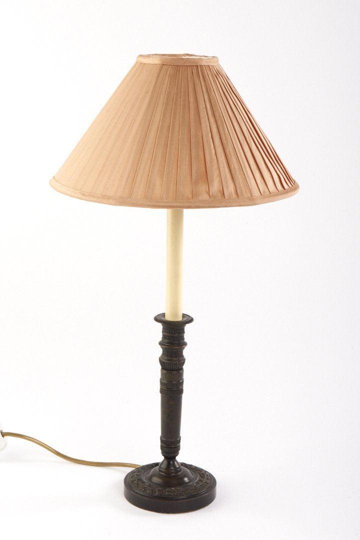 Soft knife pleated Coolie gold lining