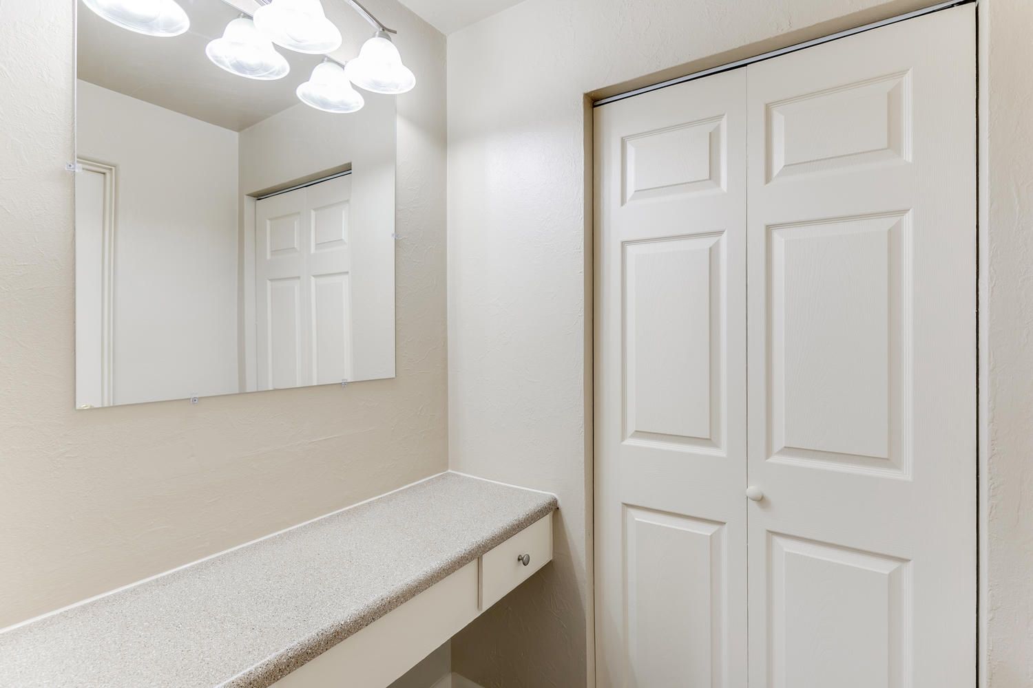 Mitchell Manor Studio