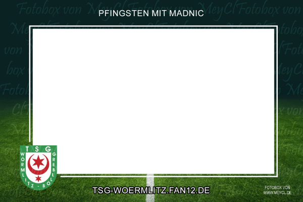Fotorahmen mit grünem Feldhintergrund und einem Logo in der unteren linken Ecke. Text: „PFINGSTEN MIT MADNIC.“