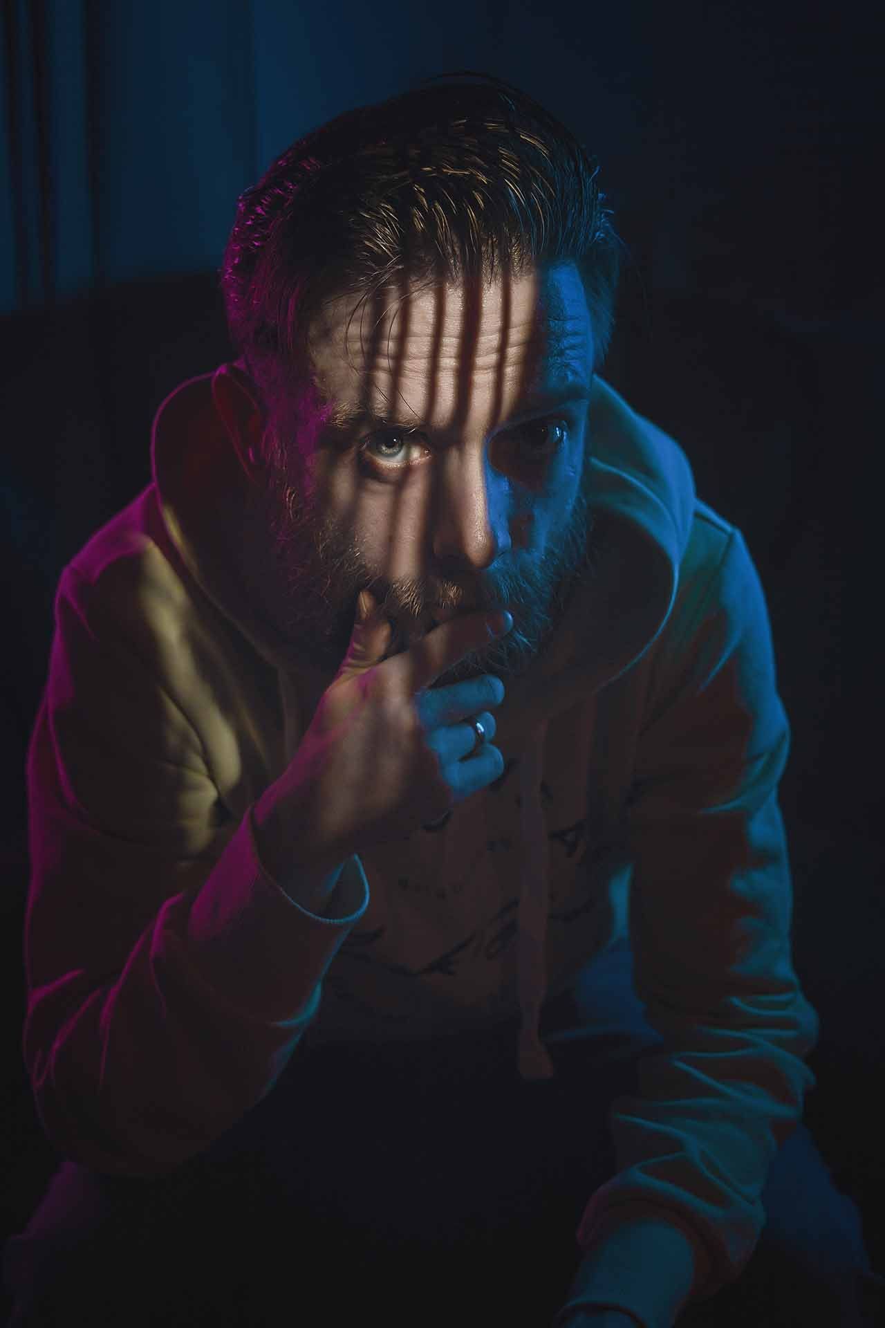 Schattenbild mit Gesichtsausleuchtung