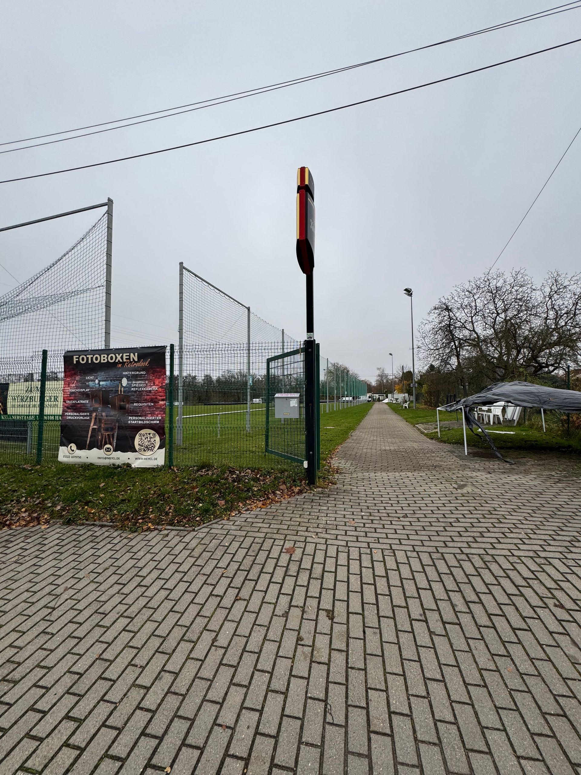 Mein Plakat mit Fotobox m Retrolook am Eingang von TSG Wörmlitz - Böllberg e.V. 