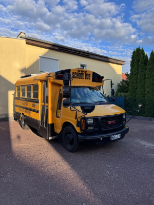 Original Ami Bus als Event-Attraktion mit integrierter Fotobox für Hochzeiten und Firmenevents