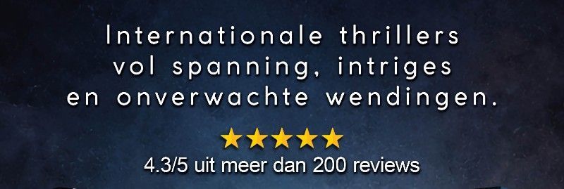 Nederlandse reviewbanner met witte tekst en vijf gouden sterren op een donkerblauwe achtergrond.