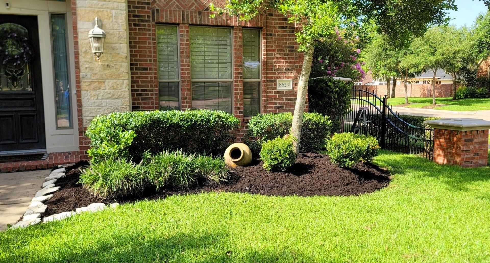 Pearland TX Landscaping & Lawn Care Services, Yard Mowing