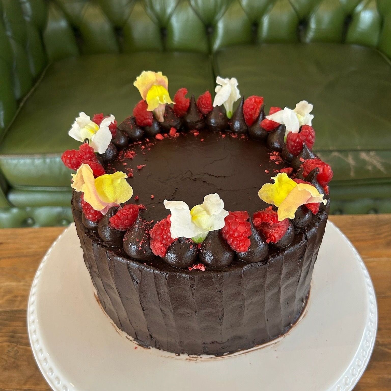 Chocolate raspberry cake