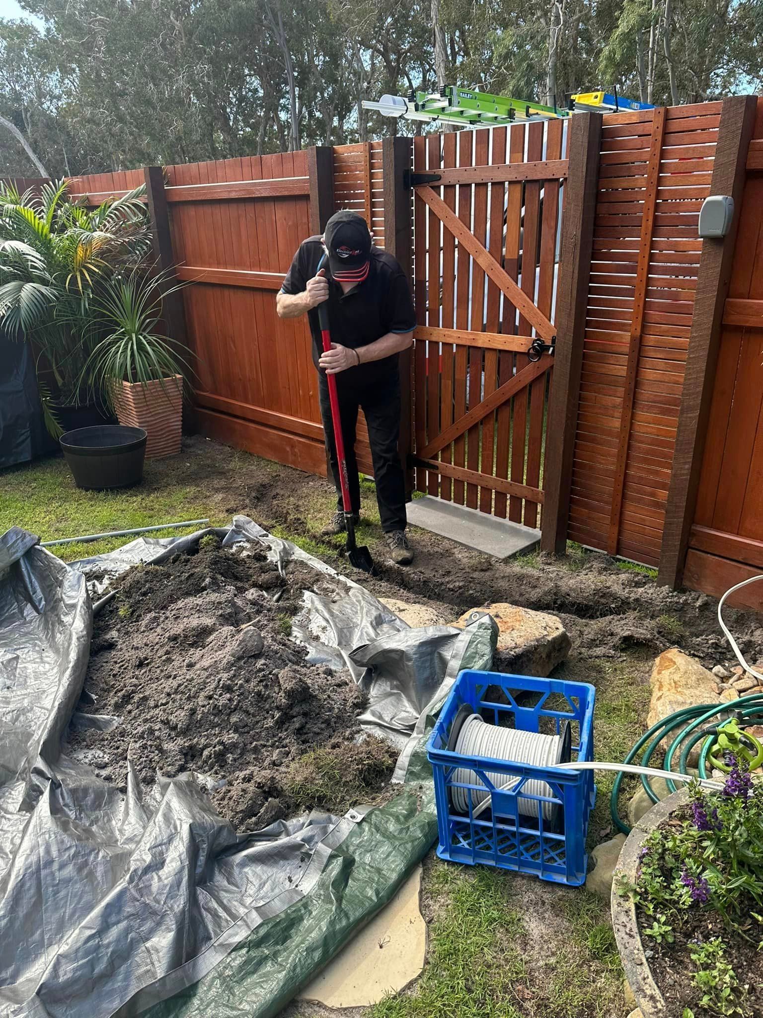 Electrician On Work — Kawungan, QLD — Electricians@Work