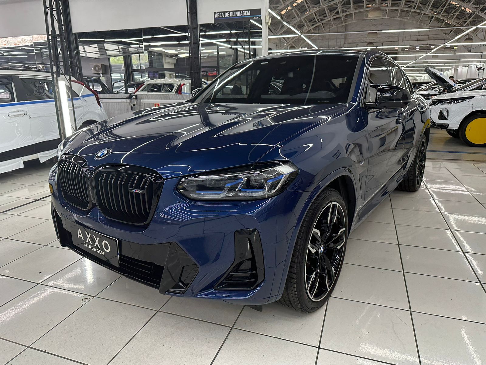 BMW X4 - Frente