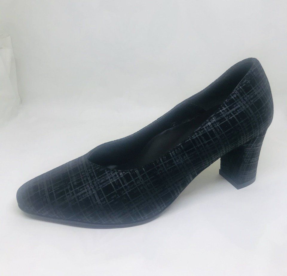 scarpe eleganti con tacco nere