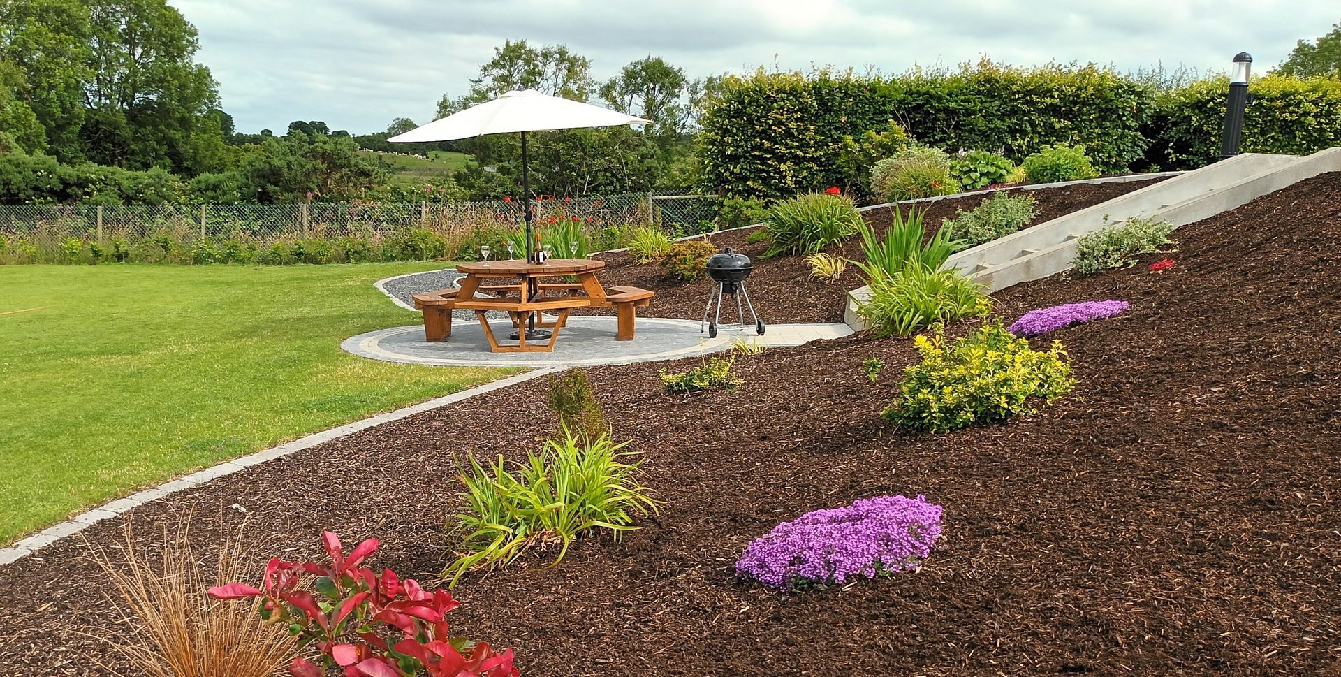 Gr8 Entertainment, Iontas Theatre, Castleblayney Library