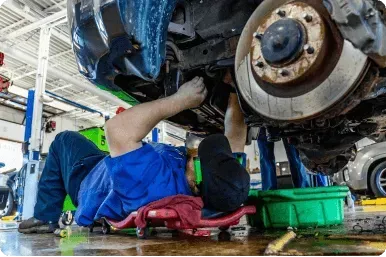 Quick oil change in Kenosha, oil change service Pleasant Prairie Wisconsin, auto repair shop Kenosha WI