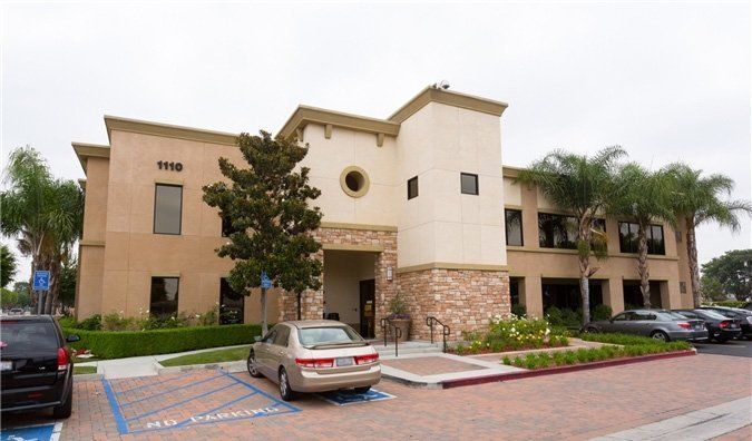 smart smile family, cosmetic and orthodontic dentist building outside