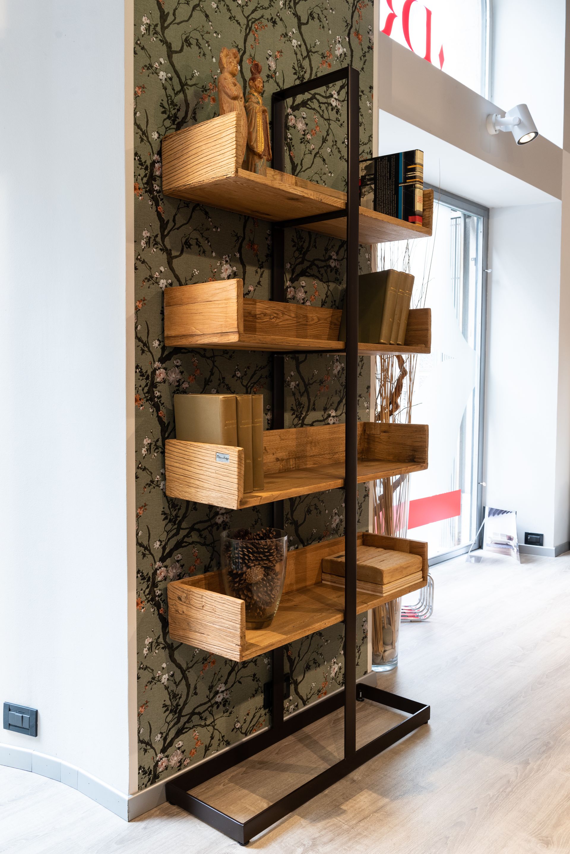 Mobili Dei Rossi bookcase