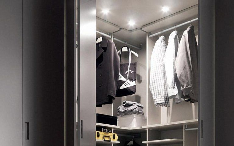 Armadi su misura - Mobili Dei Rossi Trieste